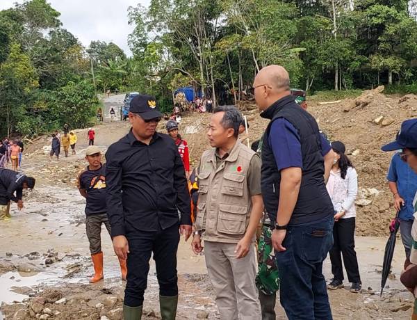 Bantuan Pangan Pemerintah Tembus Parmonangan Setelah Melalui Medan Ekstrem