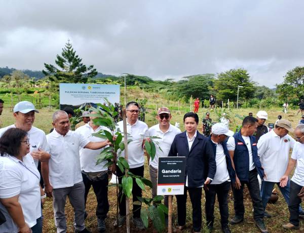Eiger Adventure Land dan KLH Tanam Ribuan Pohon Endemik untuk Perkuat Ekosistem DAS Bogor