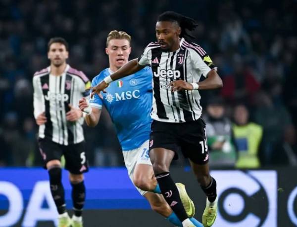 Napoli Geser Inter di Puncak Klasemen Usai Tekuk Juventus 2-1