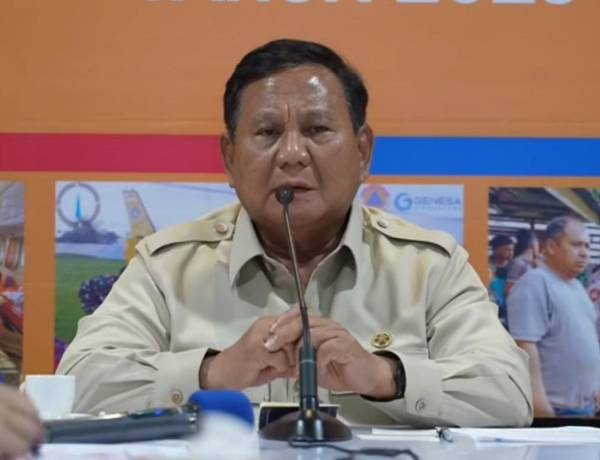 Presiden Prabowo Minta  Mendagri Tito Copot Bupati Aceh Selatan