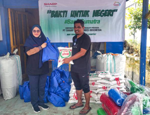 Sharp Indonesia Salurkan Bantuan Untuk Korban Banjir Bandang Sumatra