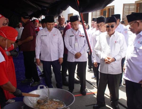 PMI Fokuskan Operasi Pembersihan Pascabanjir, Pengungsi Diharapkan Segera Kembali ke Rumah