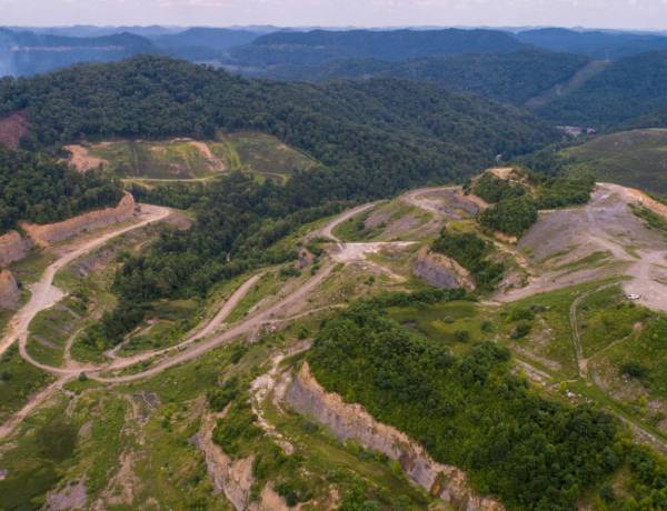 Pemerintah Perlu Perkuat Tatakelola Sektor Pertambangan untuk Gaet Investasi  