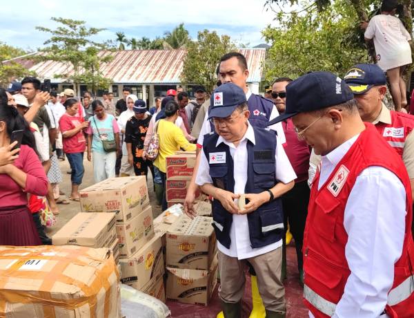 Kunjungi Lokasi Bencana di Sumut, Jusuf Kalla: Penanganan Bencana Dilakukan dalam 3 Tahap