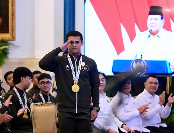 Bonus Berlimpah Hingga Naik Pangkat, Presiden Prabowo: Saudara Jaga Kehormatan Bangsa Indonesia