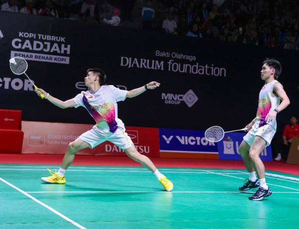 Raymond Indra/Nikolaus Joaquin Melangkah ke Babak 16 Besar 