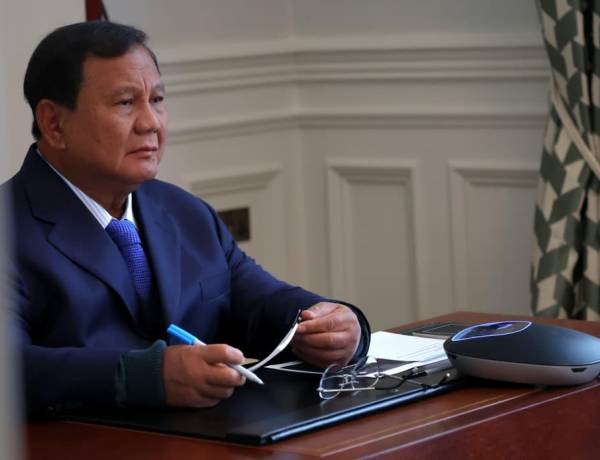 Prabowo Ajak Inggris Bangun 10 Kampus Berstandar Global