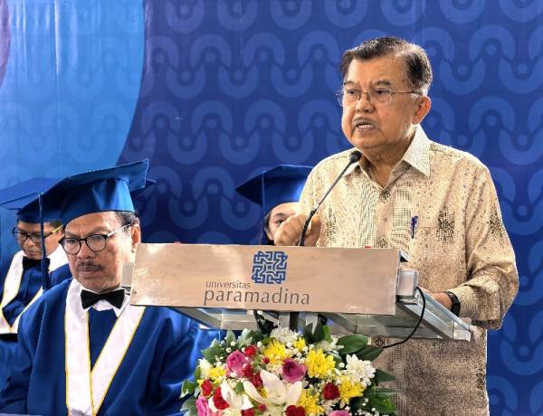 Jusuf Kalla Tekankan Peran Universitas dalam Hadapi Tantangan Ekonomi dan Teknologi dengan Inovasi dan Kreatifitas