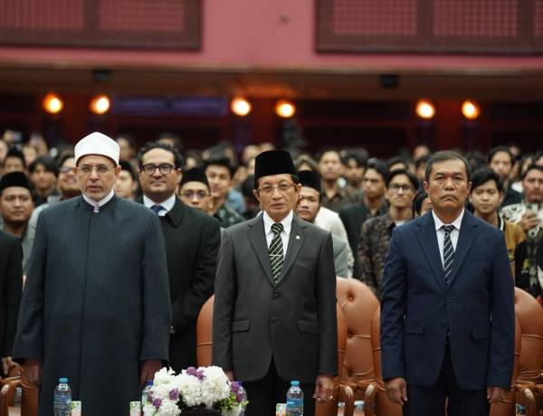 Di  Al-Azhar Kairo, Menag Nasaruddin Umar Tegaskan Merusak Lingkungan Menyimpang dari Tujuan Ibadah