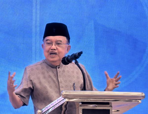 Pesan Jusuf Kalla:  Ramadhan Harus Dorong Kehati-hatian dan Penguatan Ekonomi Masyarakat