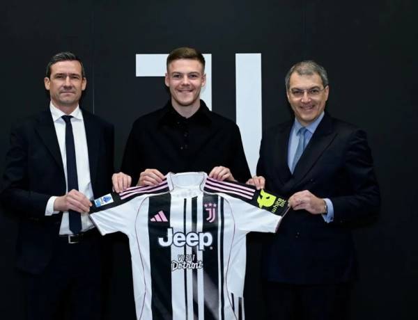 Liga Italia: Juventus Resmi Kontrak Bek Swedia Emil Holm