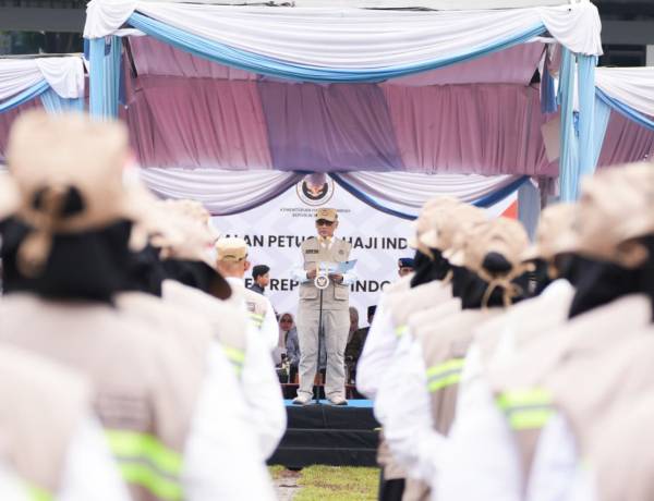 Pesan Mehaj Gus Irfan ke Petugas Haji 2026 :  Layanan Harus Berstandar Tinggi, Bawa Nama Baik Negara