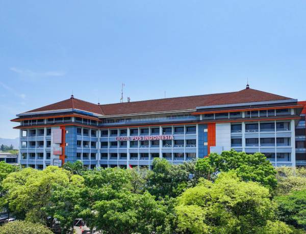 Tren Olahraga Raket Meledak! Tennis & Padel Matic Resmi Hadir di Graha Pos Indonesia