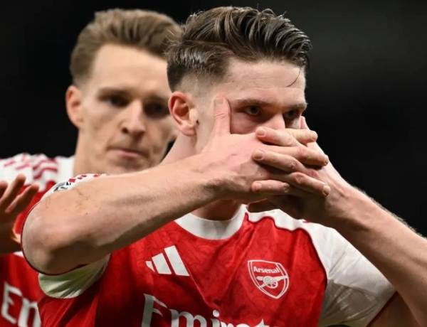 Liga Inggris: Derby London Utara,  Arsenal  Gasak Tottenham 4-1