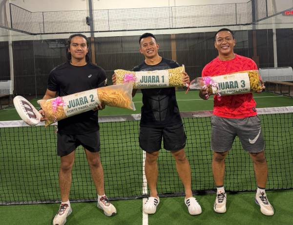 Menjaga Stamina di Bulan Puasa, Iptu Dr. Umar Aryo Pilih Padel sebagai Energi Seimbang Ramadan