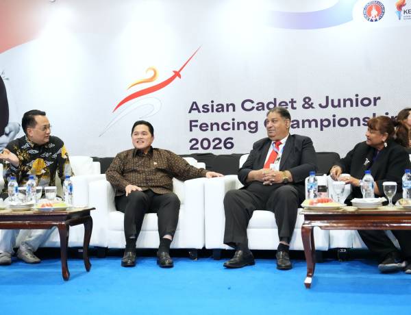 Hadiri Kejuraan Asian Cadet and Junior Fencing 2026, Menpora Erick Bangga Anggar Tembus 32 Besar Asia