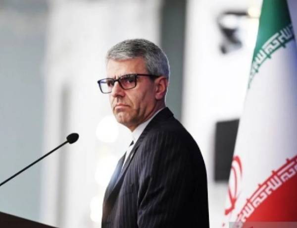 Kemlu Iran Ungkap Teheran Miliki Kak Sah Serang Semua fasilitas AS, Israel