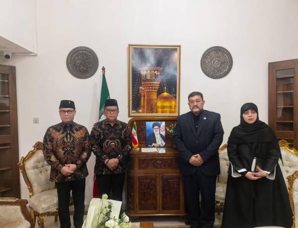 Megawati Soekarnoputri Kirimkan Surat Duka atas Wafatnya Pemimpin Tertinggi Iran Ayatollah Ali Khamenei