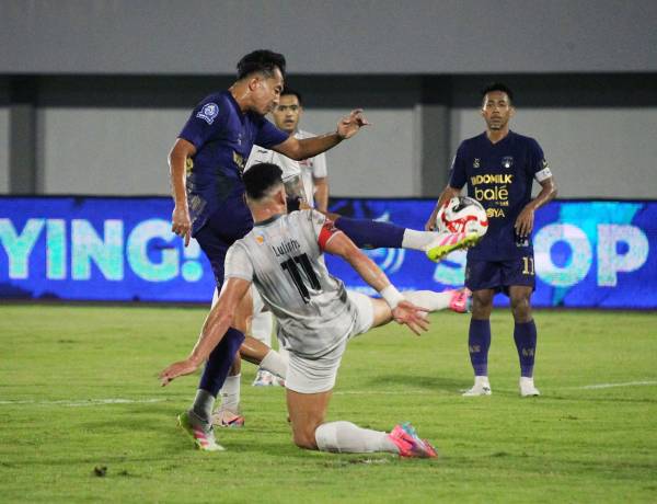 Persita Tangerang Libas Madura United 4-1