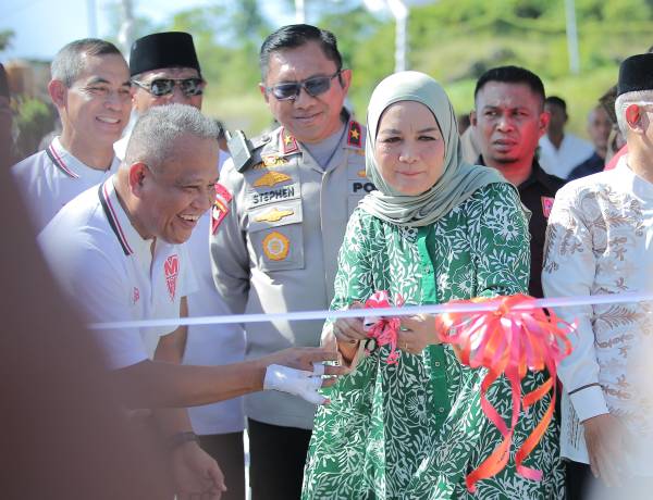 Wakasad, Sultan Ternate, dan Sultan Tidore Resmikan Training Camp Malut United FC