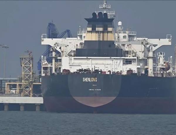 Iran Ambil Langkah, Selat Hormuz Boleh Dilintasi Kecual Kapal AS-Israel