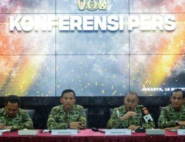 Buntut Penyiraman Air Keras, Kabais Divopot!