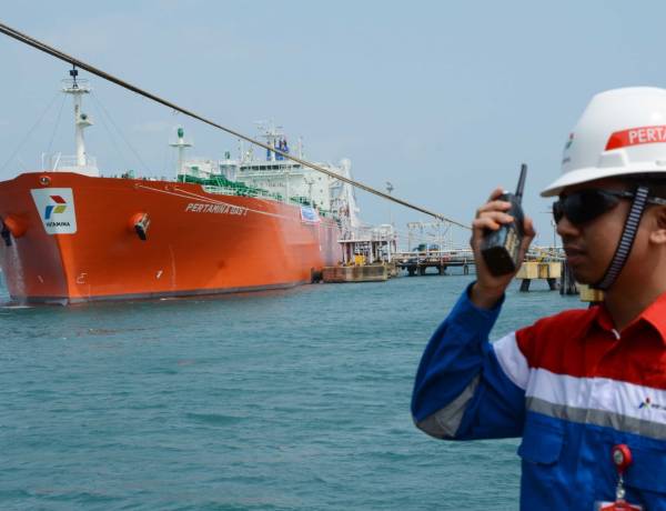 Pertamina Patra Niaga All Out Jaga Pasokan Energi 