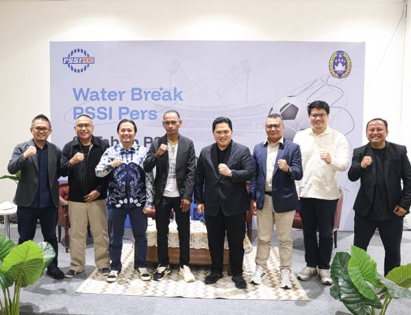 HUT ke-96 PSSI: Optimisme Menuju Piala Dunia 2030 Menguat dalam Water Break PSSI Pers