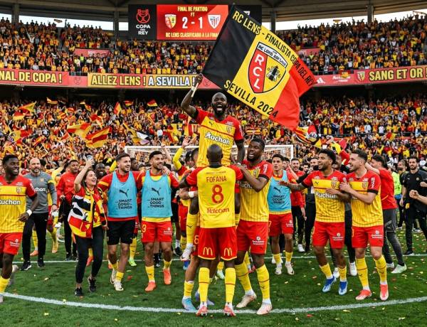 RC Lens  ke final Coupe de France usai Hajar Toulouse 4-1