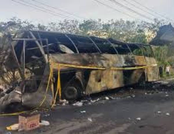 16 Korban Tewas Akibat Tabrakan Maut Bus ALS Dievakuasi
