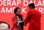 Ketum PDIP Megawati Soekarnoputri Menangis Haru Saat Hasto Kristiyanto Hadiri Penutupan Kongres ke-6 PDIP di Bal.
