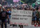 Rakyat Bersatu:  Bupati Pati Lengser, Cek Faktanya!
