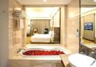 Kamar Konsep Urban Opulance Usung Fasilitas Ramah Lingkungan & Keindahan Interior Modern