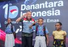 Pertamina Ikut Kembangkan Senyum Pelajar Indonesia di HUT ke-1 Danantara